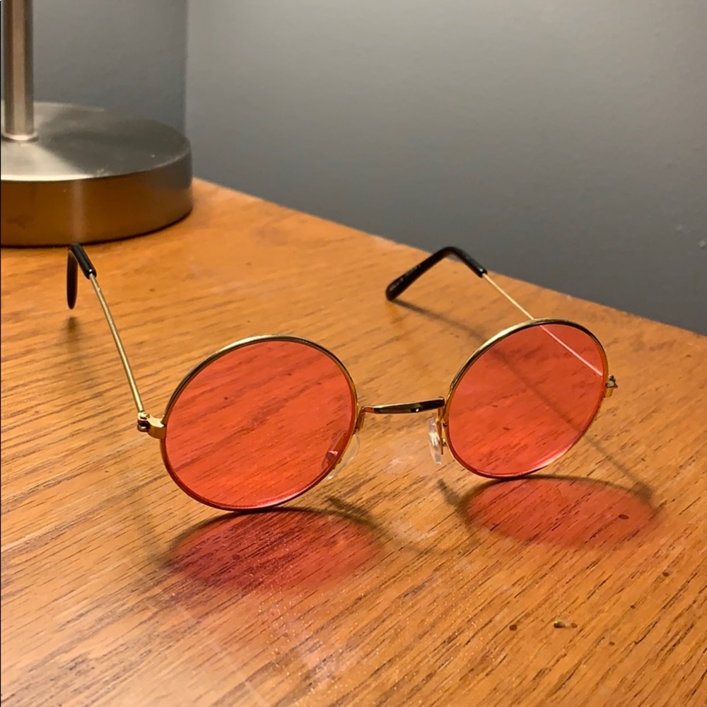 hippie/retro circle tinted glasses